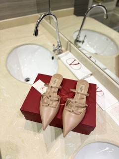 2025.07.03 Super Perfect Valentino Women Slippers Size35-42 218