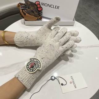 2026.01.07  Super Perfect Moncler Gloves 202