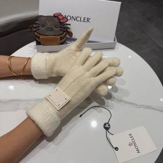2026.01.07  Super Perfect Moncler Gloves 208