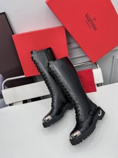 2025.11.18  Super Perfect Valentino Women Shoes Size35-40 704